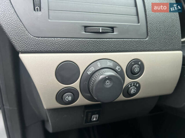 Серый Опель Астра, объемом двигателя 1.36 л и пробегом 270 тыс. км за 3900 $, фото 47 на Automoto.ua