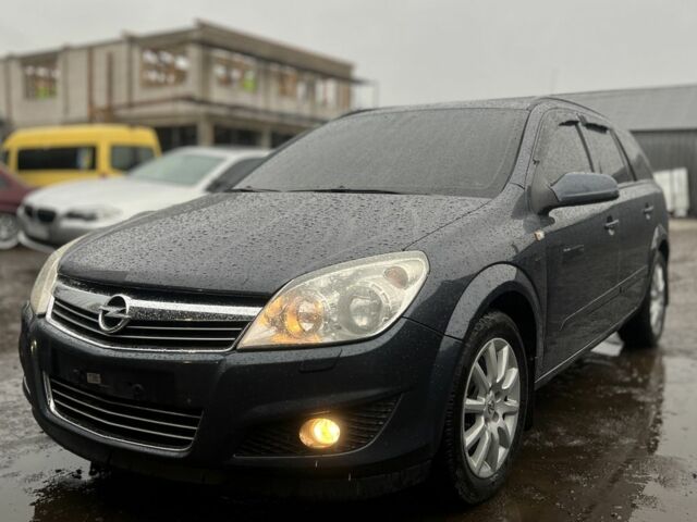 Серый Опель Астра, объемом двигателя 1.9 л и пробегом 241 тыс. км за 5100 $, фото 5 на Automoto.ua