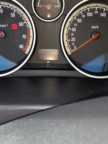 Серый Опель Астра, объемом двигателя 1.6 л и пробегом 186 тыс. км за 6000 $, фото 12 на Automoto.ua