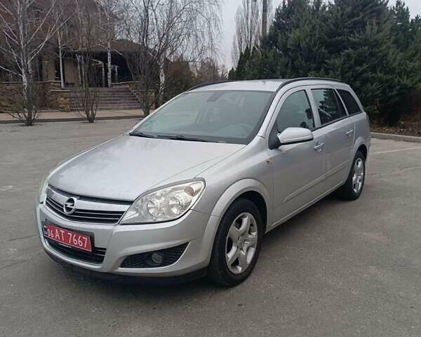 Сірий Опель Астра, об'ємом двигуна 1.6 л та пробігом 226 тис. км за 5400 $, фото 2 на Automoto.ua