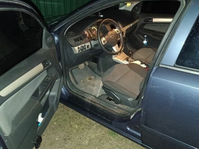 Сірий Опель Астра, об'ємом двигуна 1.6 л та пробігом 200 тис. км за 4700 $, фото 9 на Automoto.ua