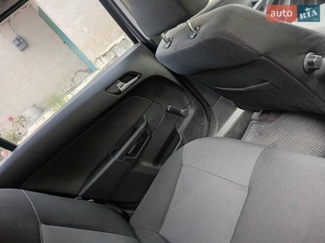 Серый Опель Астра, объемом двигателя 1.6 л и пробегом 385 тыс. км за 4300 $, фото 2 на Automoto.ua