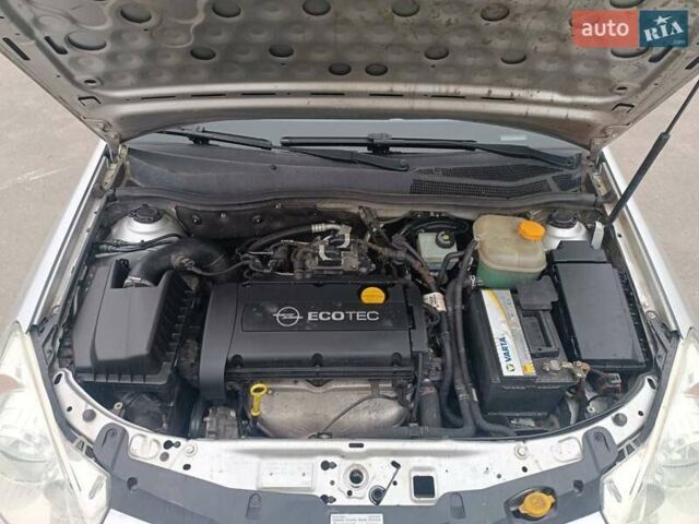 Сірий Опель Астра, об'ємом двигуна 1.6 л та пробігом 226 тис. км за 5400 $, фото 17 на Automoto.ua