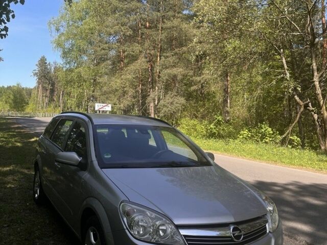 Серый Опель Астра, объемом двигателя 1.2 л и пробегом 215 тыс. км за 4700 $, фото 5 на Automoto.ua