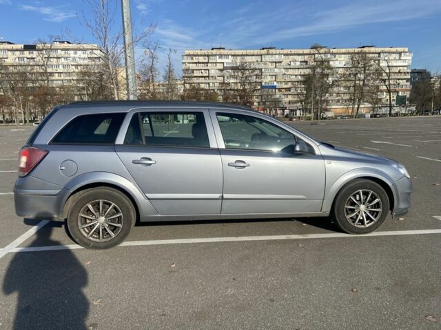 Серый Опель Астра, объемом двигателя 1.6 л и пробегом 176 тыс. км за 4200 $, фото 3 на Automoto.ua