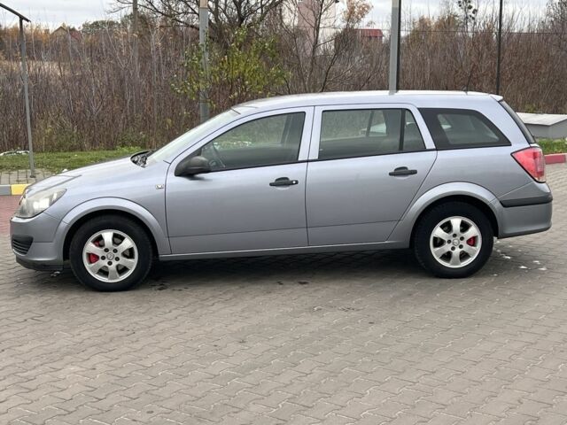 Опель Астра 2007 в Рожище на Automoto.ua Серый Опель Астра, объемом двигателя 1.3 л и пробегом 243 тыс. км за 4900 $, фото 1 на Automoto.ua