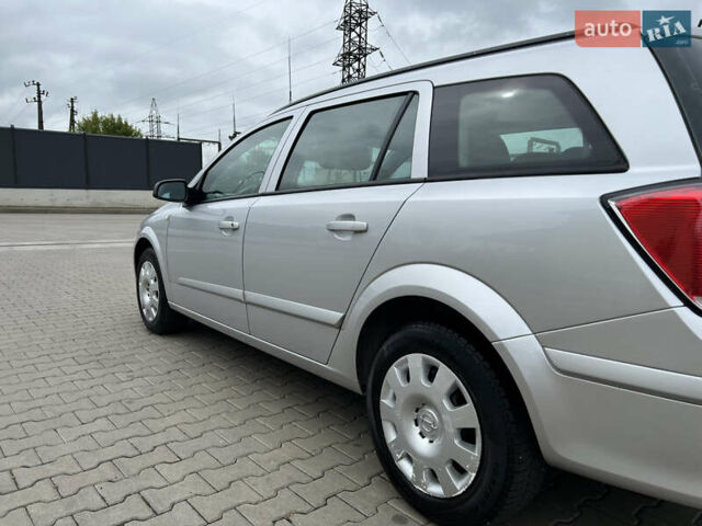 Сірий Опель Астра, об'ємом двигуна 1.4 л та пробігом 182 тис. км за 4400 $, фото 33 на Automoto.ua