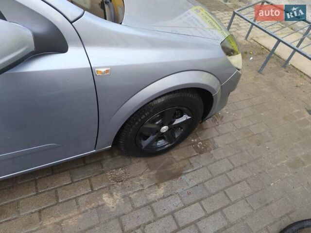 Сірий Опель Астра, об'ємом двигуна 1.6 л та пробігом 310 тис. км за 4000 $, фото 15 на Automoto.ua