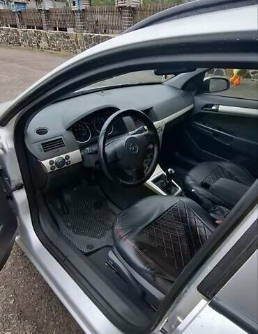 Сірий Опель Астра, об'ємом двигуна 1.7 л та пробігом 277 тис. км за 5500 $, фото 13 на Automoto.ua