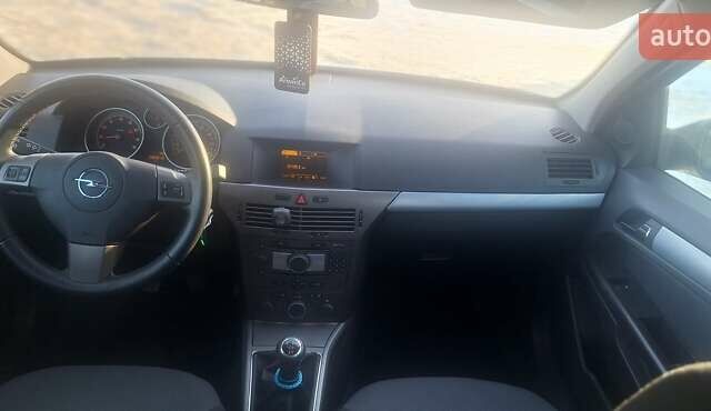 Сірий Опель Астра, об'ємом двигуна 1.6 л та пробігом 205 тис. км за 5650 $, фото 30 на Automoto.ua