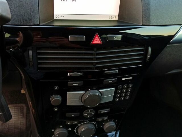 Серый Опель Астра, объемом двигателя 1.6 л и пробегом 180 тыс. км за 5300 $, фото 8 на Automoto.ua