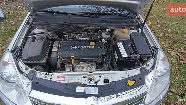 Сірий Опель Астра, об'ємом двигуна 1.8 л та пробігом 190 тис. км за 5300 $, фото 17 на Automoto.ua