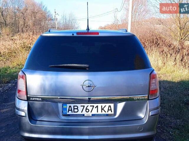 Серый Опель Астра, объемом двигателя 1.9 л и пробегом 249 тыс. км за 5500 $, фото 12 на Automoto.ua