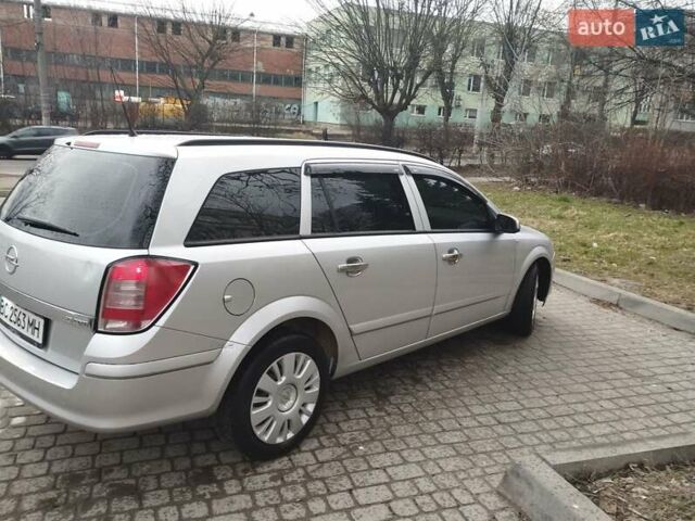 Серый Опель Астра, объемом двигателя 1.7 л и пробегом 250 тыс. км за 5300 $, фото 6 на Automoto.ua