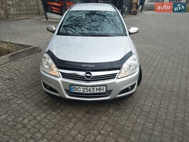 Серый Опель Астра, объемом двигателя 1.7 л и пробегом 250 тыс. км за 5300 $, фото 4 на Automoto.ua