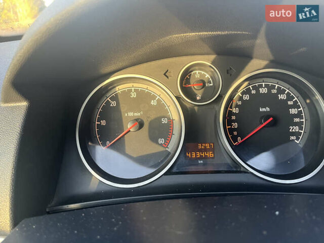 Серый Опель Астра, объемом двигателя 1.3 л и пробегом 432 тыс. км за 4000 $, фото 10 на Automoto.ua