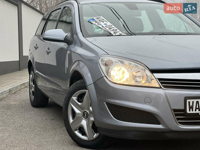 Сірий Опель Астра, об'ємом двигуна 1.7 л та пробігом 240 тис. км за 5199 $, фото 6 на Automoto.ua