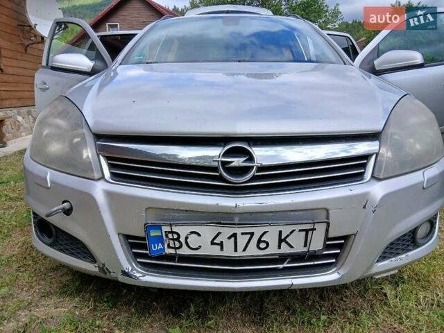 Серый Опель Астра, объемом двигателя 1.7 л и пробегом 320 тыс. км за 3700 $, фото 12 на Automoto.ua