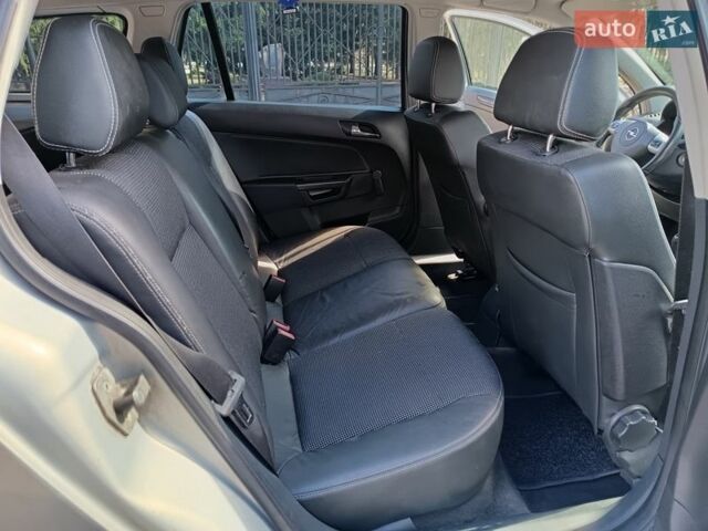 Серый Опель Астра, объемом двигателя 1.8 л и пробегом 197 тыс. км за 5200 $, фото 15 на Automoto.ua