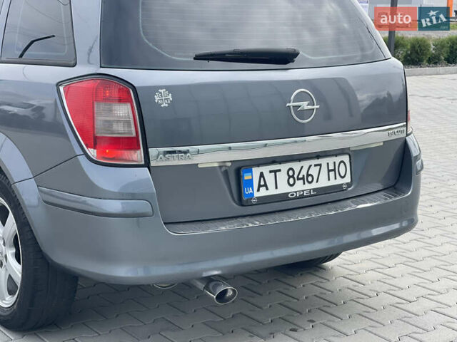 Серый Опель Астра, объемом двигателя 1.9 л и пробегом 203 тыс. км за 5800 $, фото 11 на Automoto.ua