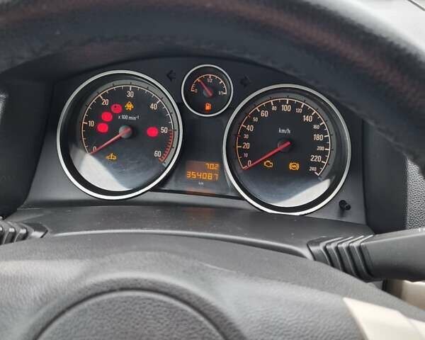 Сірий Опель Астра, об'ємом двигуна 1.69 л та пробігом 354 тис. км за 5300 $, фото 12 на Automoto.ua