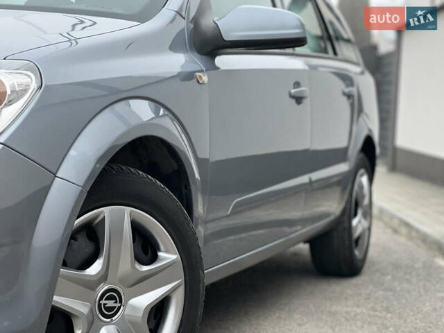 Сірий Опель Астра, об'ємом двигуна 1.7 л та пробігом 240 тис. км за 5199 $, фото 16 на Automoto.ua