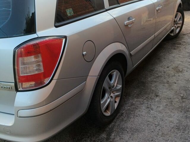 Серый Опель Астра, объемом двигателя 1.2 л и пробегом 300 тыс. км за 4500 $, фото 5 на Automoto.ua