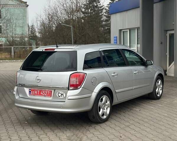 Серый Опель Астра, объемом двигателя 1.6 л и пробегом 160 тыс. км за 5400 $, фото 18 на Automoto.ua