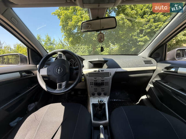 Сірий Опель Астра, об'ємом двигуна 1.6 л та пробігом 227 тис. км за 4650 $, фото 31 на Automoto.ua