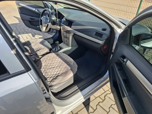 Опель Астра 2007 в Ивано-Франковске на Automoto.ua Серый Опель Астра, объемом двигателя 0 л и пробегом 197 тыс. км за 5400 $, фото 6 на Automoto.ua