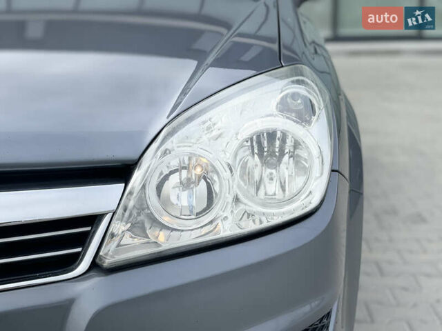 Серый Опель Астра, объемом двигателя 1.9 л и пробегом 203 тыс. км за 5800 $, фото 10 на Automoto.ua