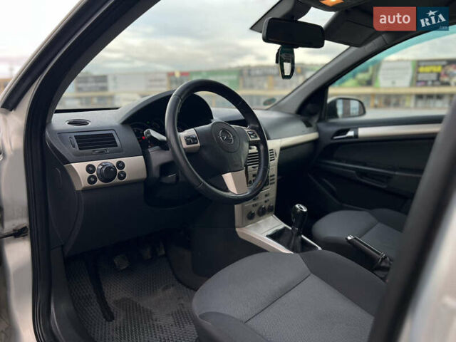 Сірий Опель Астра, об'ємом двигуна 1.6 л та пробігом 250 тис. км за 4650 $, фото 15 на Automoto.ua