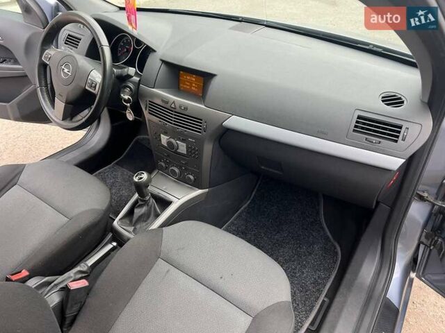 Сірий Опель Астра, об'ємом двигуна 1.6 л та пробігом 191 тис. км за 5599 $, фото 8 на Automoto.ua