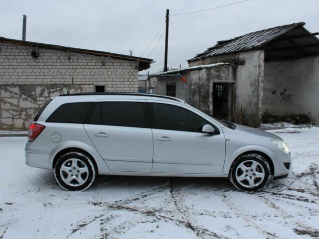 Сірий Опель Астра, об'ємом двигуна 1.7 л та пробігом 303 тис. км за 5199 $, фото 4 на Automoto.ua