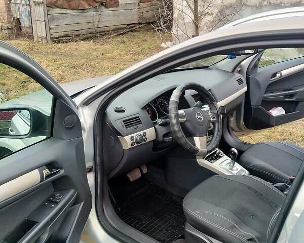 Сірий Опель Астра, об'ємом двигуна 1.6 л та пробігом 161 тис. км за 4800 $, фото 6 на Automoto.ua