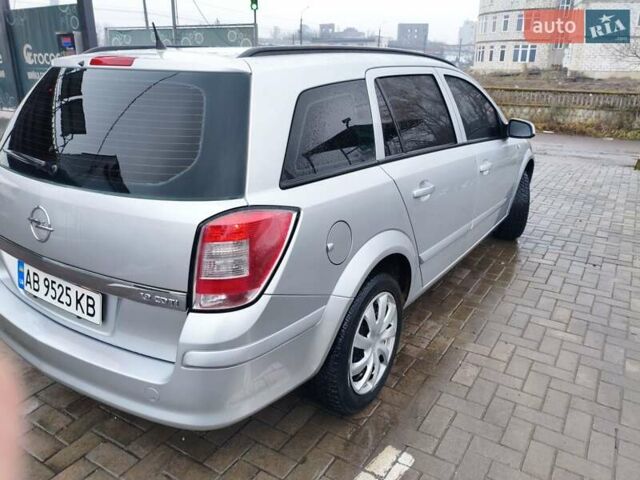 Сірий Опель Астра, об'ємом двигуна 1.91 л та пробігом 292 тис. км за 5800 $, фото 4 на Automoto.ua