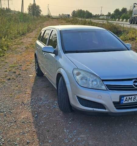 Сірий Опель Астра, об'ємом двигуна 1.6 л та пробігом 264 тис. км за 4600 $, фото 2 на Automoto.ua