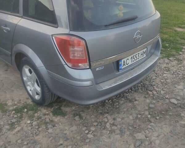 Серый Опель Астра, объемом двигателя 1.3 л и пробегом 280 тыс. км за 4000 $, фото 3 на Automoto.ua