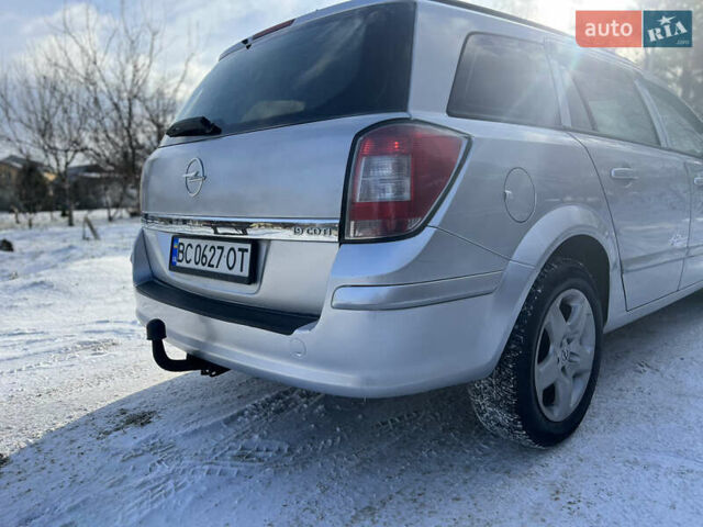 Серый Опель Астра, объемом двигателя 1.9 л и пробегом 263 тыс. км за 4250 $, фото 22 на Automoto.ua