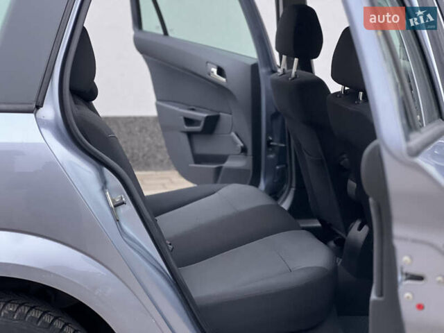 Сірий Опель Астра, об'ємом двигуна 1.7 л та пробігом 240 тис. км за 5199 $, фото 49 на Automoto.ua