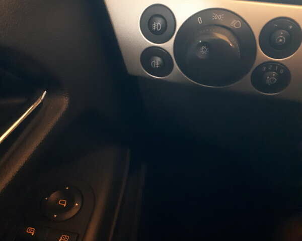 Серый Опель Астра, объемом двигателя 1.6 л и пробегом 250 тыс. км за 5500 $, фото 8 на Automoto.ua