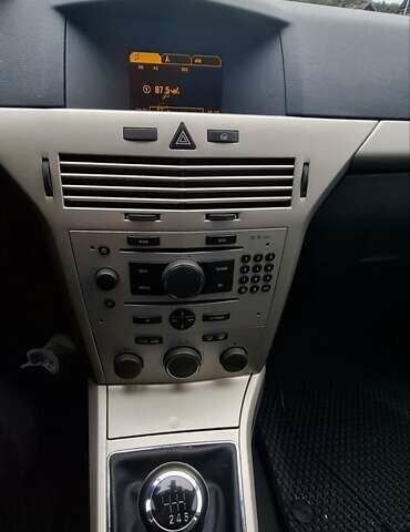 Сірий Опель Астра, об'ємом двигуна 1.7 л та пробігом 277 тис. км за 5500 $, фото 15 на Automoto.ua