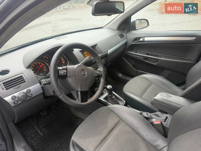 Сірий Опель Астра, об'ємом двигуна 1.6 л та пробігом 250 тис. км за 5300 $, фото 21 на Automoto.ua