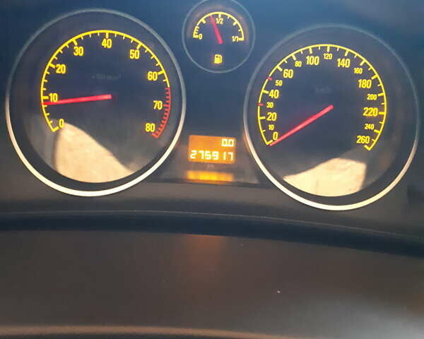 Серый Опель Астра, объемом двигателя 1.6 л и пробегом 250 тыс. км за 5500 $, фото 1 на Automoto.ua