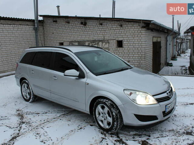 Сірий Опель Астра, об'ємом двигуна 1.7 л та пробігом 303 тис. км за 5199 $, фото 3 на Automoto.ua