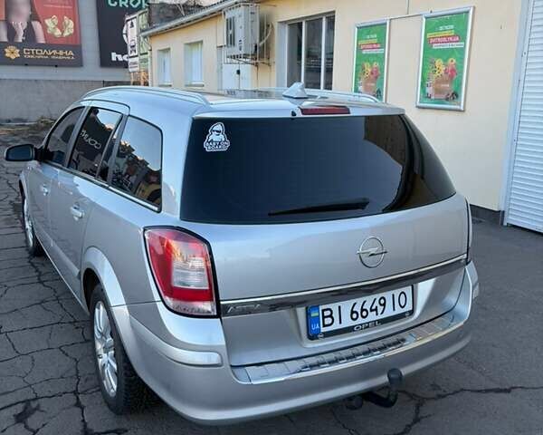 Серый Опель Астра, объемом двигателя 1.6 л и пробегом 213 тыс. км за 5200 $, фото 2 на Automoto.ua