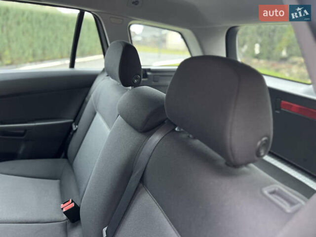 Серый Опель Астра, объемом двигателя 1.36 л и пробегом 270 тыс. км за 3900 $, фото 130 на Automoto.ua