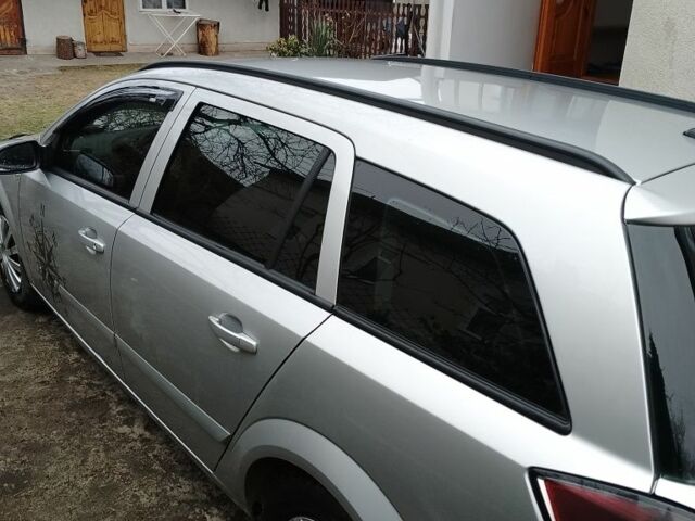 Серый Опель Астра, объемом двигателя 1.2 л и пробегом 306 тыс. км за 3600 $, фото 7 на Automoto.ua