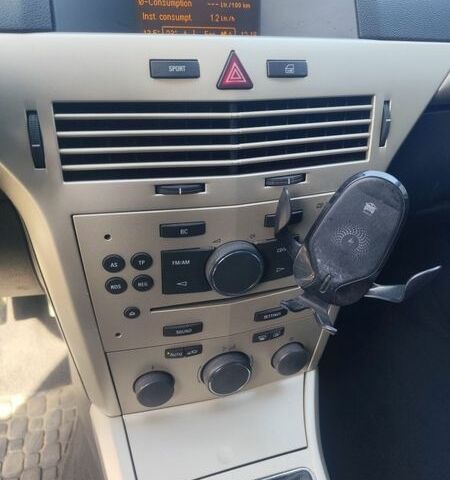 Сірий Опель Астра, об'ємом двигуна 1.91 л та пробігом 271 тис. км за 4599 $, фото 12 на Automoto.ua