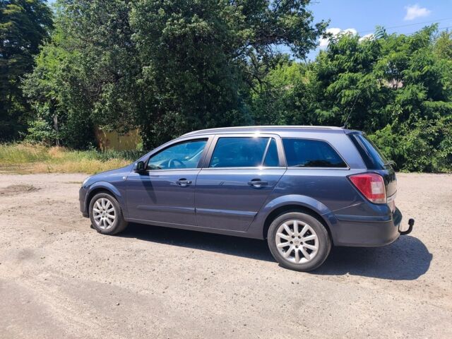 Сірий Опель Астра, об'ємом двигуна 0 л та пробігом 197 тис. км за 6278 $, фото 1 на Automoto.ua